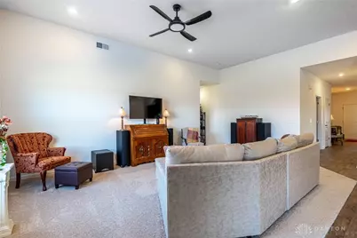 1109 Honeydew Drive, Tipp City, OH 45371 - Photo 4