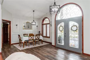 513 Arlington Woods Dr, Brookville, OH 45309 - Photo 4