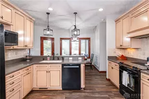 513 Arlington Woods Dr, Brookville, OH 45309 - Photo 22