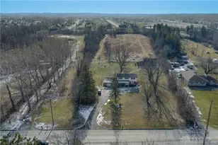 222 E Social Row Rd, Washington Twp, OH 45458 - Photo 2