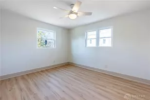 222 E Social Row Rd, Washington Twp, OH 45458 - Photo 22