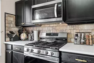 930 N Bickett Rd, Xenia, OH 45385 - Photo 38