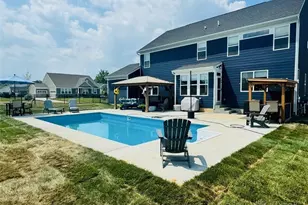 3640 Magnolia Trace Dr, Bellbrook, OH 45305 - Photo 10