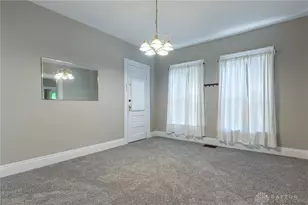 554 Wyoming St, Dayton, OH 45410 - Photo 6