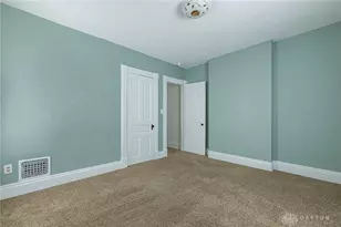 558 Wyoming St, Dayton, OH 45410 - Photo 12