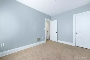 558 Wyoming St, Dayton, OH 45410 - Photo 10