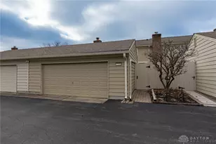 7785 Thomas Jefferson Ln, Washington Twp, OH 45459 - Photo 32