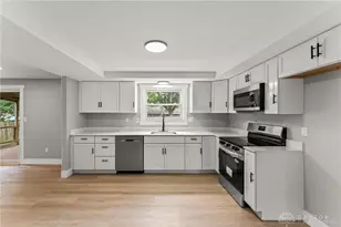 7371 Damascus Dr, Dayton, OH 45424 - Photo 12