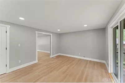 7371 Damascus Drive, Dayton, OH 45424 - Photo 8