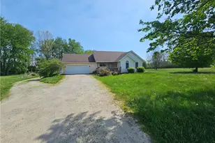 43 Hidden Creek Dr, Jamestown Vlg, OH 45335 - Photo 2