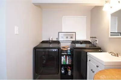 852 Crestmont Drive, Beavercreek, OH 45431 - Photo 30