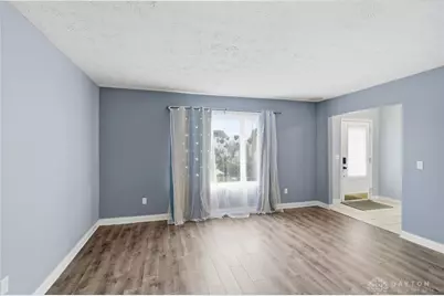 2764 Highland Village Lane, Miamisburg, OH 45342 - Photo 6