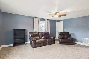 102 Ashwood Ave, Dayton, OH 45405 - Photo 12