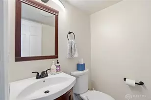 424 Gwinnett Cmns, Dayton, OH 45459 - Photo 14