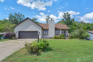 7626 Morning Mist Cir, Dayton, OH 45426 - Photo 2