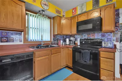 7626 Morning Mist Circle, Dayton, OH 45426 - Photo 12