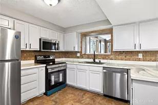 6308 Hemingway Rd, Dayton, OH 45424 - Photo 18