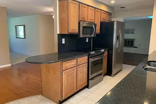 892 Hyde Park Dr, Dayton, OH 45429 - Photo 10