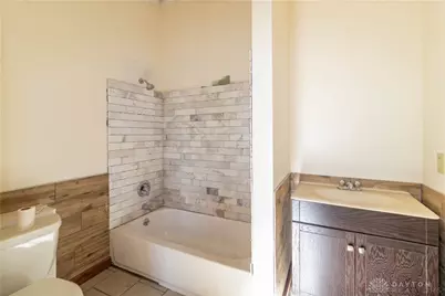 818 Livingston Street, Cincinnati, OH 45214 - Photo 18