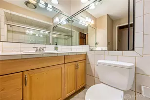 1901 Washington N Dr, Dayton, OH 45458 - Photo 10