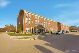 1101 Parklake Row, Springboro, OH 45066 - Photo 1