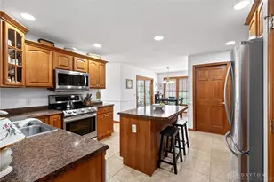 187 Hickory Pointe Dr, Germantown, OH 45327 - Photo 10