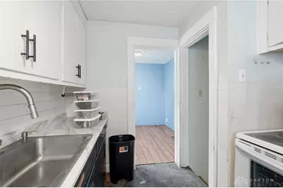 329 E Siebenthaler Avenue, Dayton, OH 45405 - Photo 12