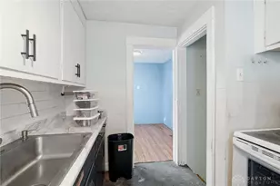 329 E Siebenthaler Ave, Dayton, OH 45405 - Photo 12