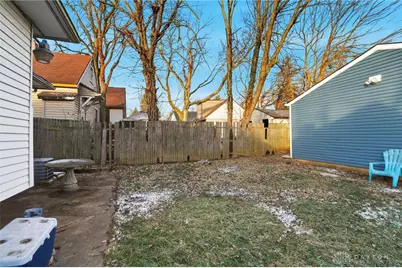 329 E Siebenthaler Avenue, Dayton, OH 45405 - Photo 30