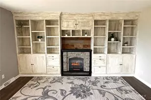 6189 Lesourdsville West Chester Rd, Liberty Township, OH 45011 - Photo 8