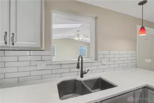 300 Heidi Ct, Washington Twp, OH 45459 - Photo 16