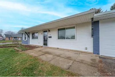 1029 Bittersweet Drive, New Carlisle, OH 45344 - Photo 4