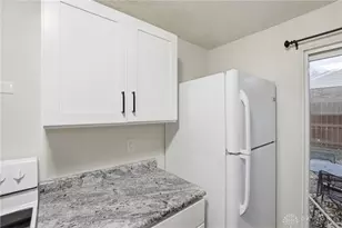 4821 Meadowvista Dr, Huber Heights, OH 45424 - Photo 8