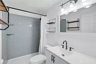 4821 Meadowvista Dr, Huber Heights, OH 45424 - Photo 10