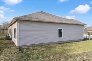 140 Allison Ct, Englewood, OH 45322 - Photo 4