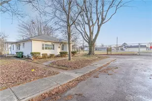 618 Montrose St, Sidney, OH 45365 - Photo 6