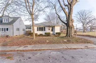 618 Montrose St, Sidney, OH 45365 - Photo 2