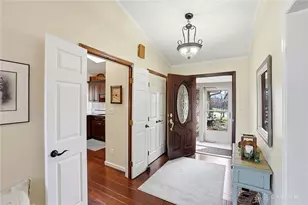 1927 Robinhood Dr, Miamisburg, OH 45342 - Photo 6