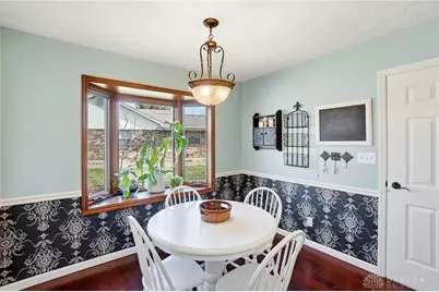 1927 Robinhood Drive, Miamisburg, OH 45342 - Photo 10