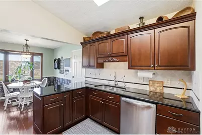 1927 Robinhood Drive, Miamisburg, OH 45342 - Photo 12