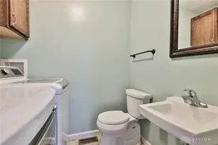 9743 Rose Arbor Dr, Dayton, OH 45458 - Photo 32