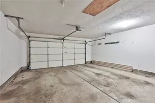 9743 Rose Arbor Dr, Dayton, OH 45458 - Photo 48