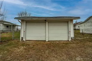 1304 Valley St, Dayton, OH 45404 - Photo 36