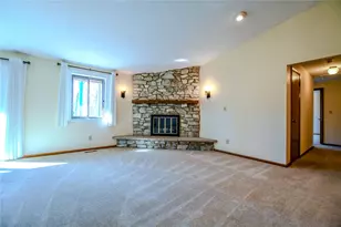 1366 Scenicview Ct, Dayton, OH 45459 - Photo 6