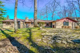 1366 Scenicview Ct, Dayton, OH 45459 - Photo 2