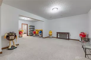 1478 Country Wood Dr, Dayton, OH 45440 - Photo 48