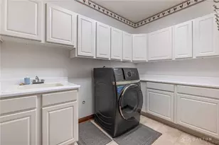 1478 Country Wood Dr, Dayton, OH 45440 - Photo 32