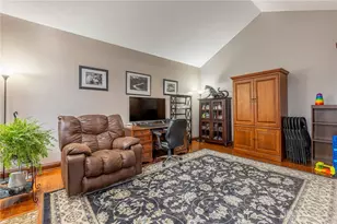 1478 Country Wood Dr, Dayton, OH 45440 - Photo 10