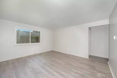 7725 Harrington Avenue, Dayton, OH 45415 - Photo 4