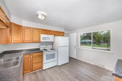 7725 Harrington Avenue, Dayton, OH 45415 - Photo 8